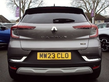 Used Renault Captur 2023 for sale - 78389864: Photo