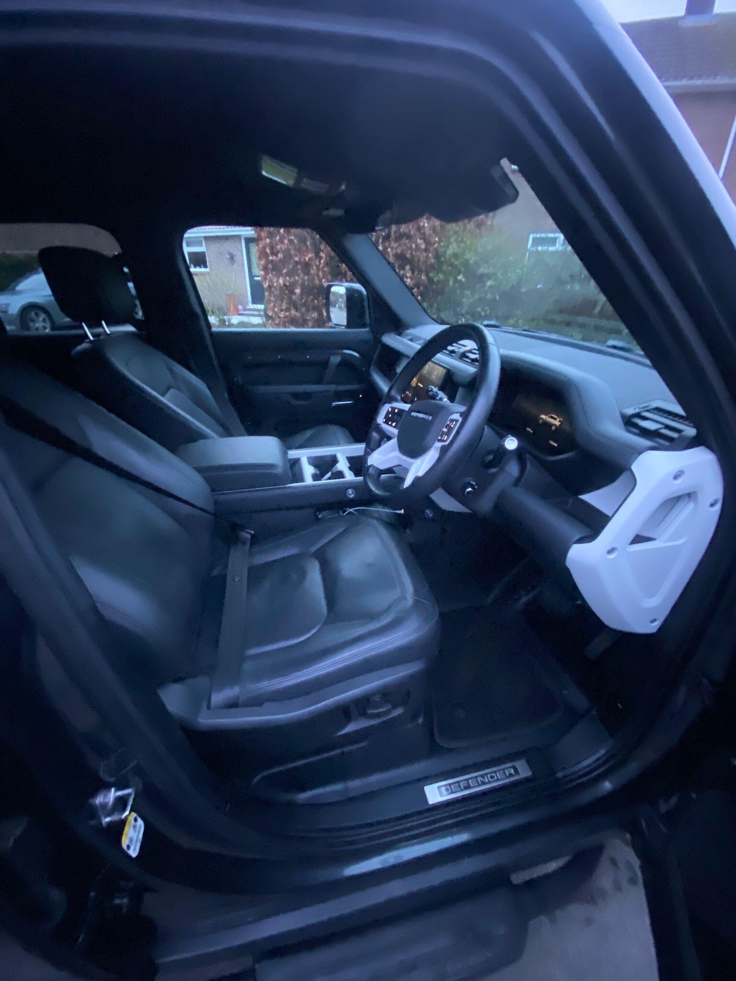 Used Land Rover Defender 110 2025 for sale - 77597650: Photo 13