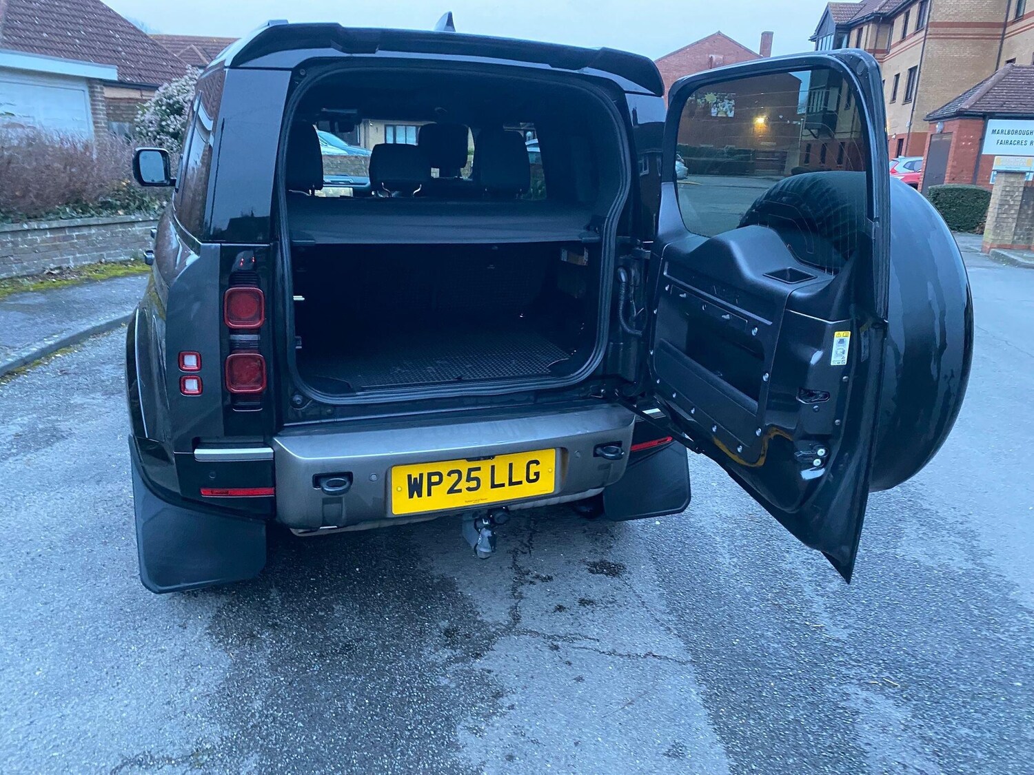 Used Land Rover Defender 110 2025 for sale - 77597650: Photo 20