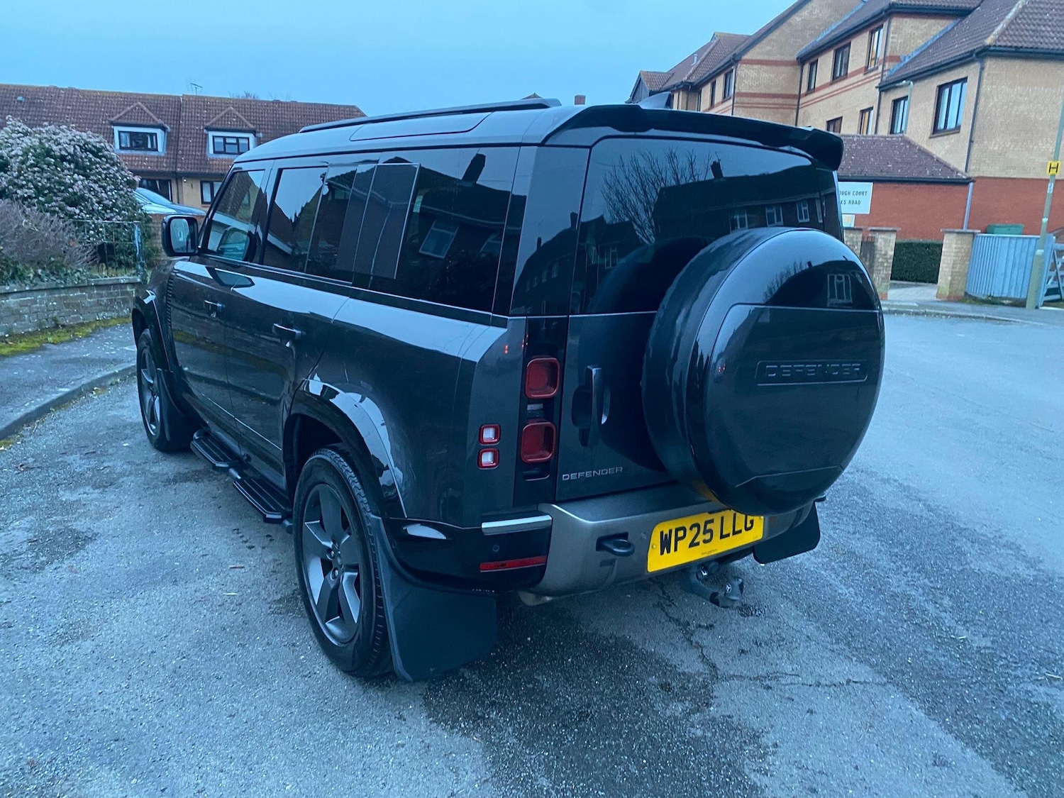 Used Land Rover Defender 110 2025 for sale - 77597650: Photo 6