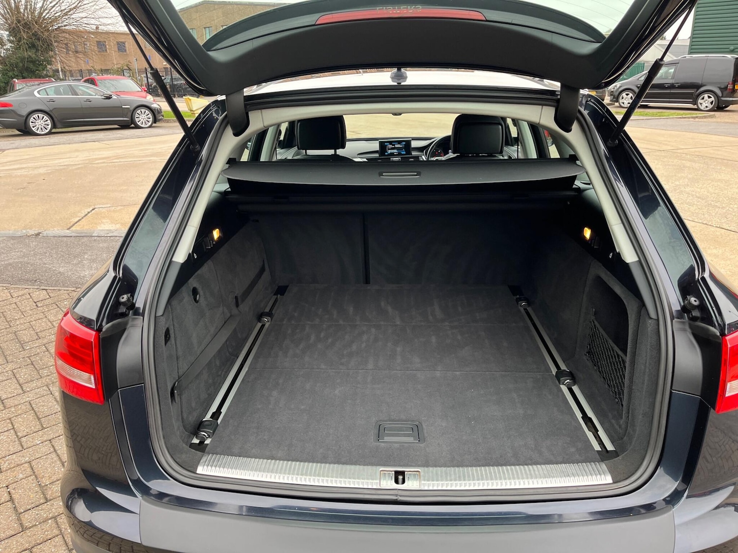 Used Audi A6 Allroad 2014 for sale - 76701408: Photo 27