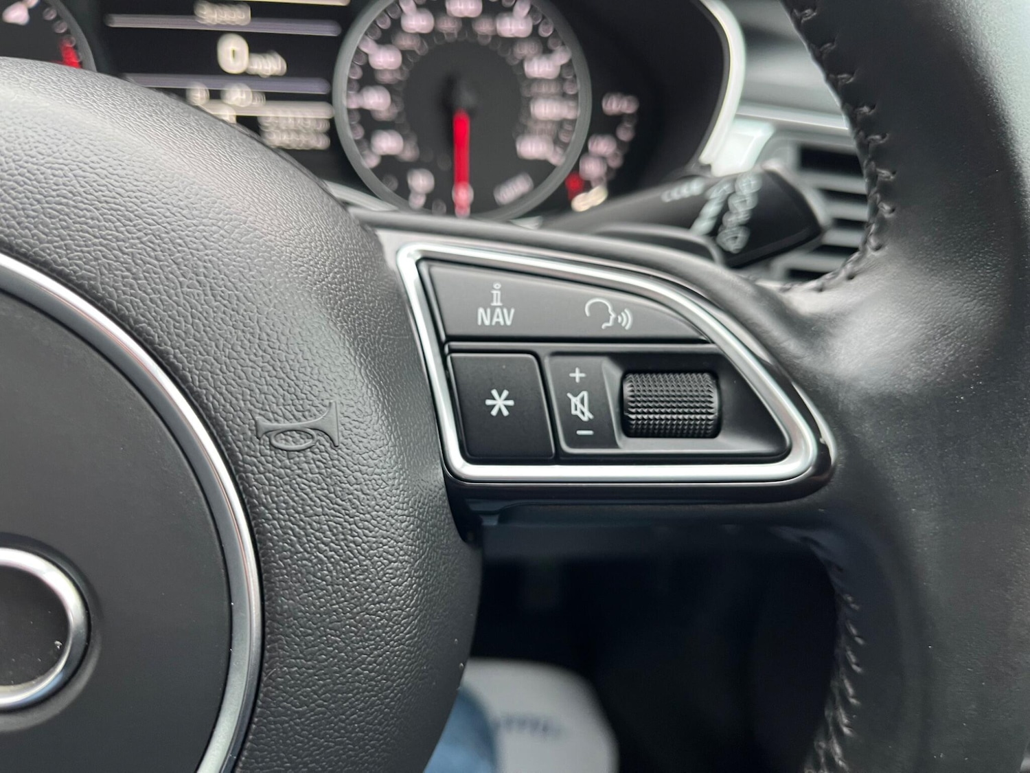 Used Audi A6 Allroad 2014 for sale - 76701408: Photo 32