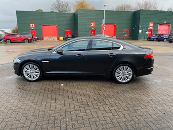 Used Jaguar XF 2013 for sale - 76824694: Photo