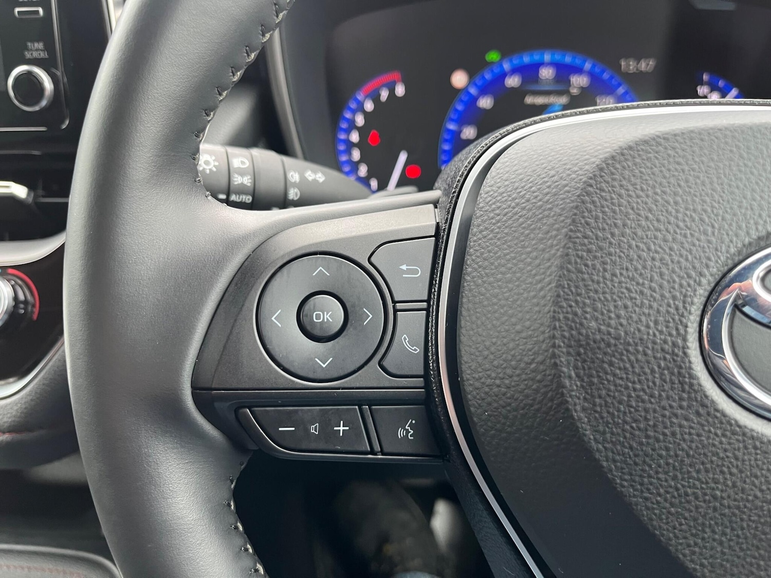 Used Toyota Corolla 2019 for sale - 76473649: Photo 31