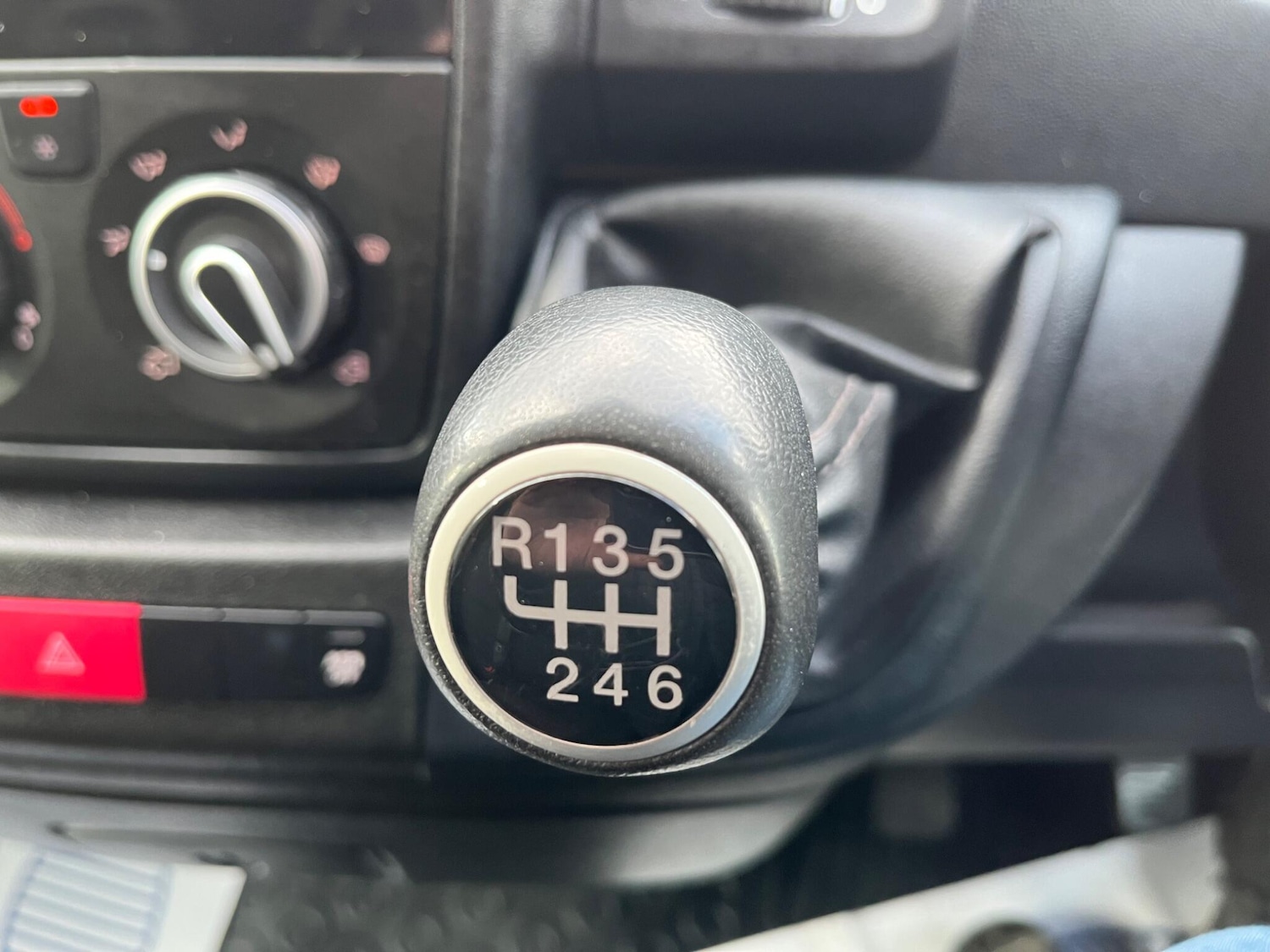 Used Peugeot Boxer 2018 for sale - 77395852: Photo 27