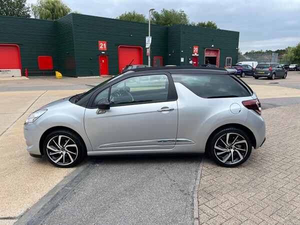 Used DS Automobiles DS 3 Cabrio 2018 for sale - 75246578: Photo 12