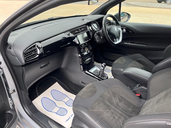 Used DS Automobiles DS 3 Cabrio 2018 for sale - 75246578: Photo 22