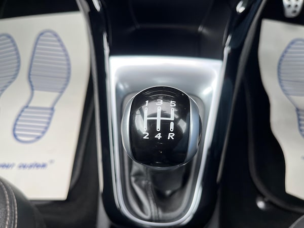 Used DS Automobiles DS 3 Cabrio 2018 for sale - 75246578: Photo 29