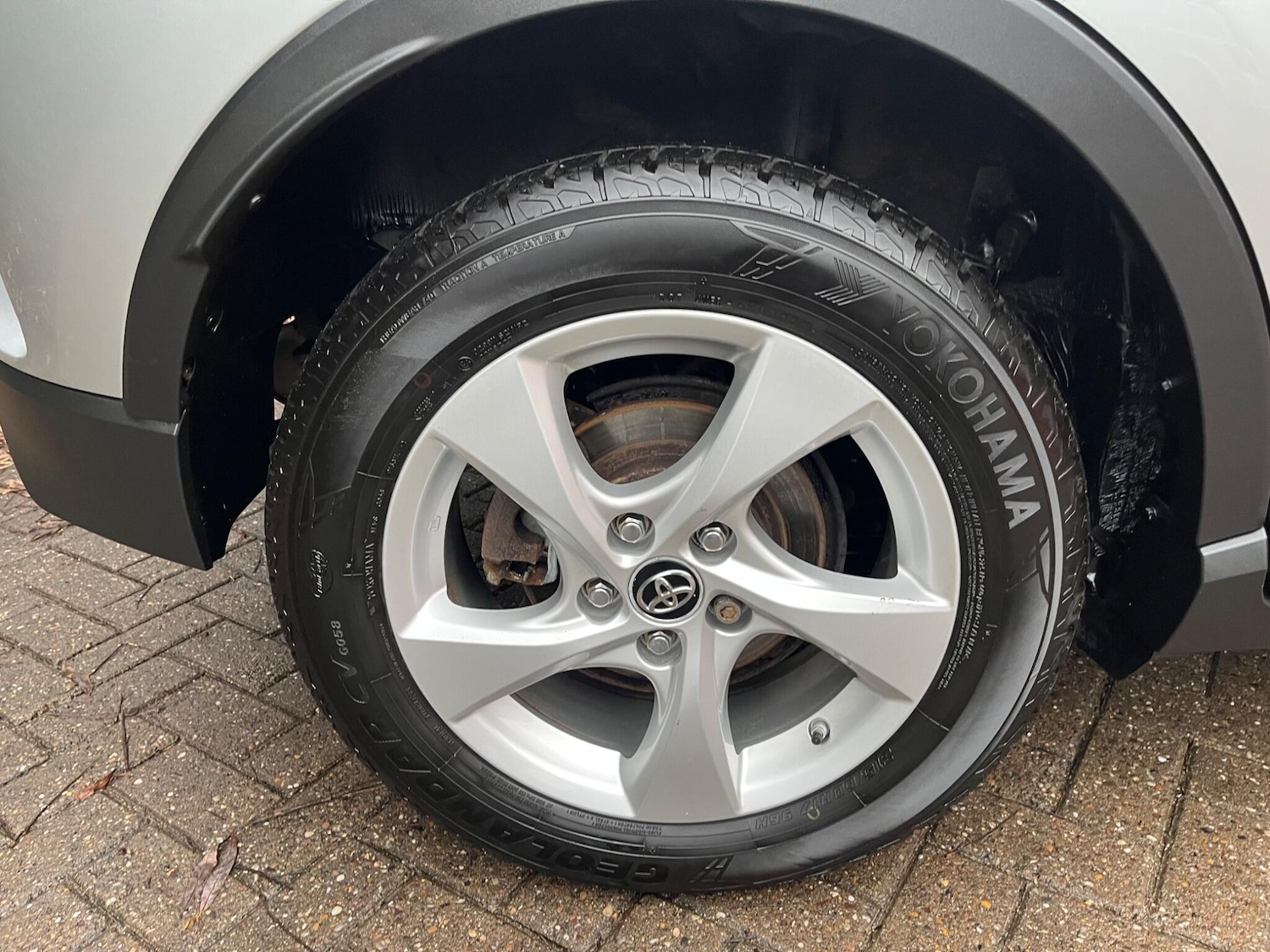 Used Toyota C-HR 2017 for sale - 76735395: Photo 13