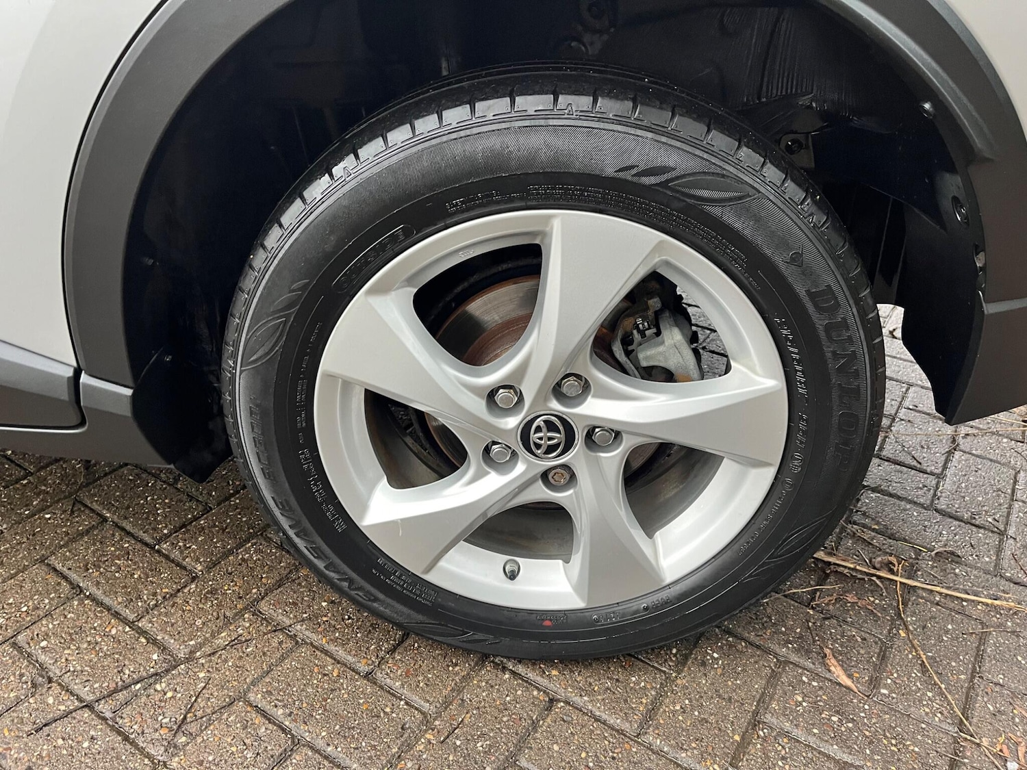 Used Toyota C-HR 2017 for sale - 76735395: Photo 16