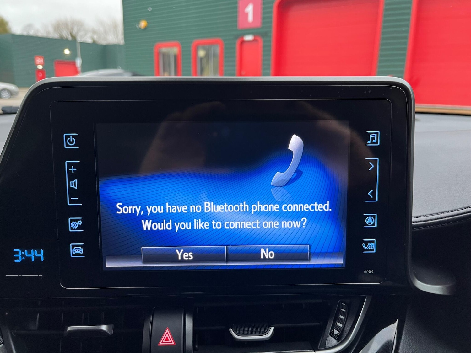 Used Toyota C-HR 2017 for sale - 76735395: Photo 19