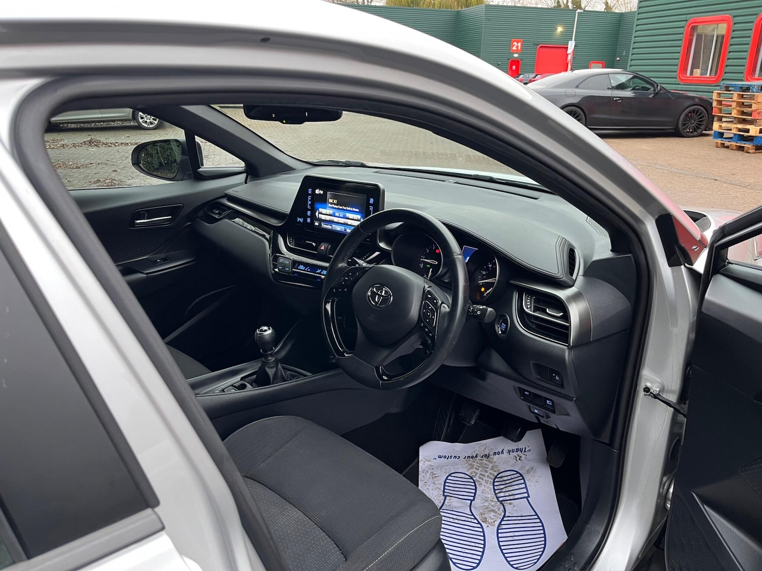 Used Toyota C-HR 2017 for sale - 76735395: Photo 22