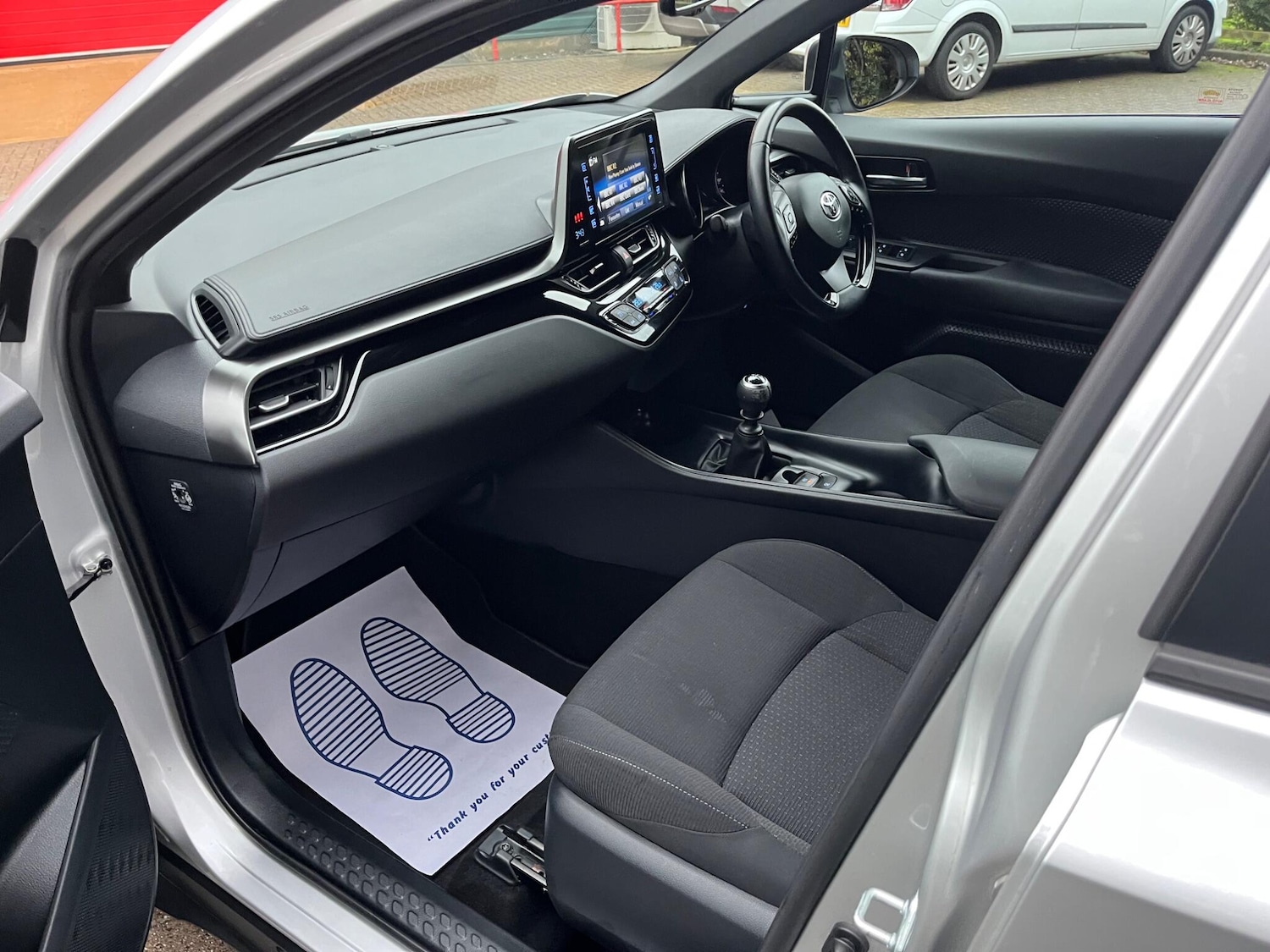 Used Toyota C-HR 2017 for sale - 76735395: Photo 24