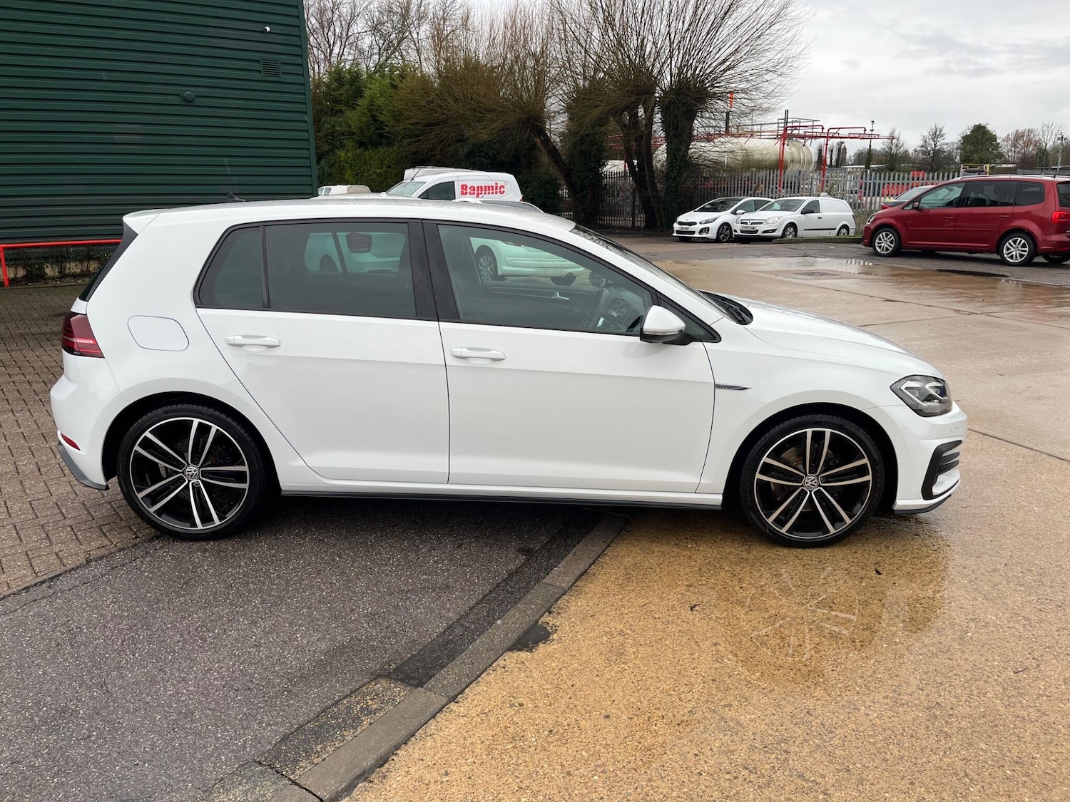 Used Volkswagen Golf 2017 for sale - 76989699: Photo 11