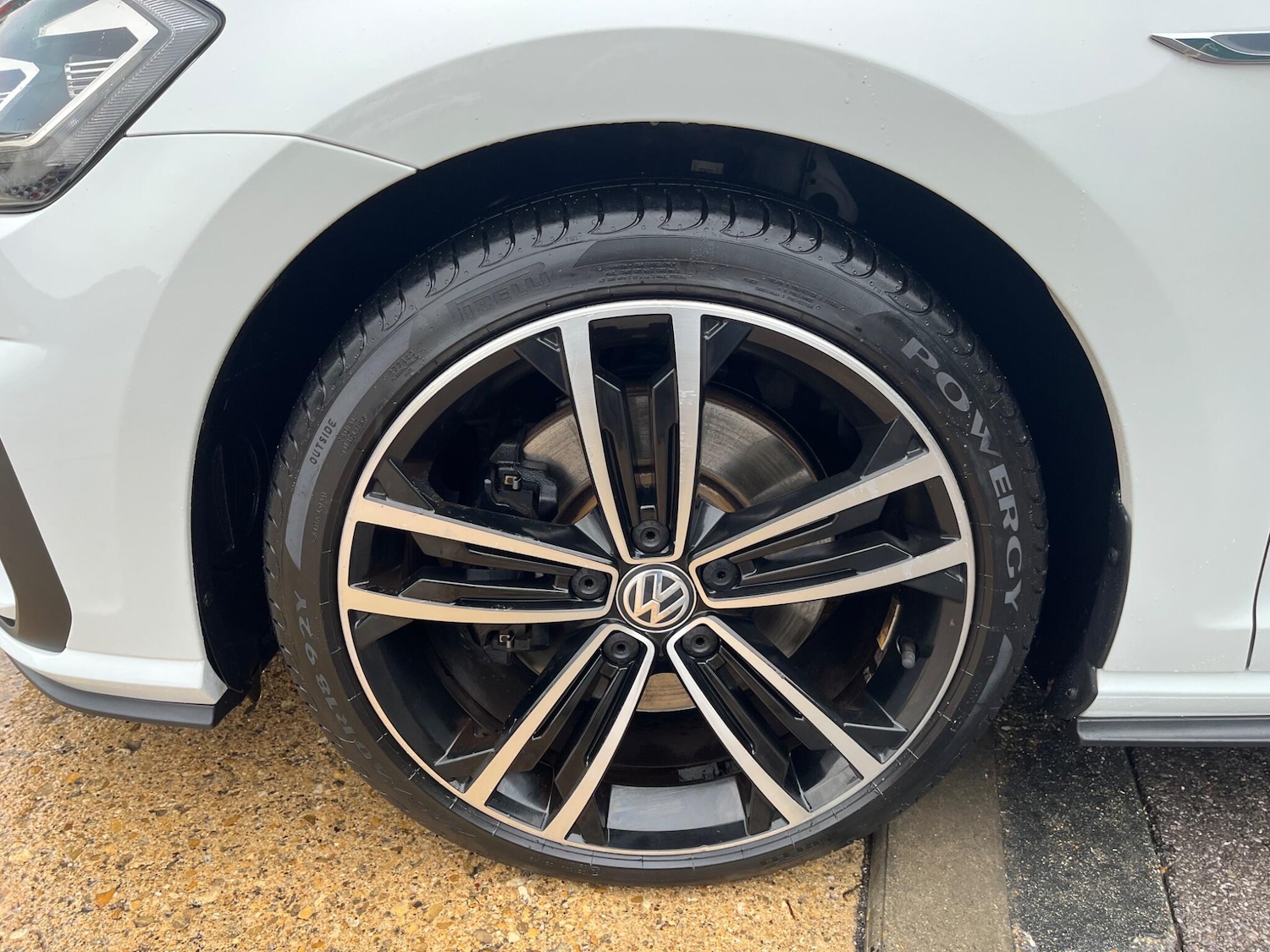 Used Volkswagen Golf 2017 for sale - 76989699: Photo 15