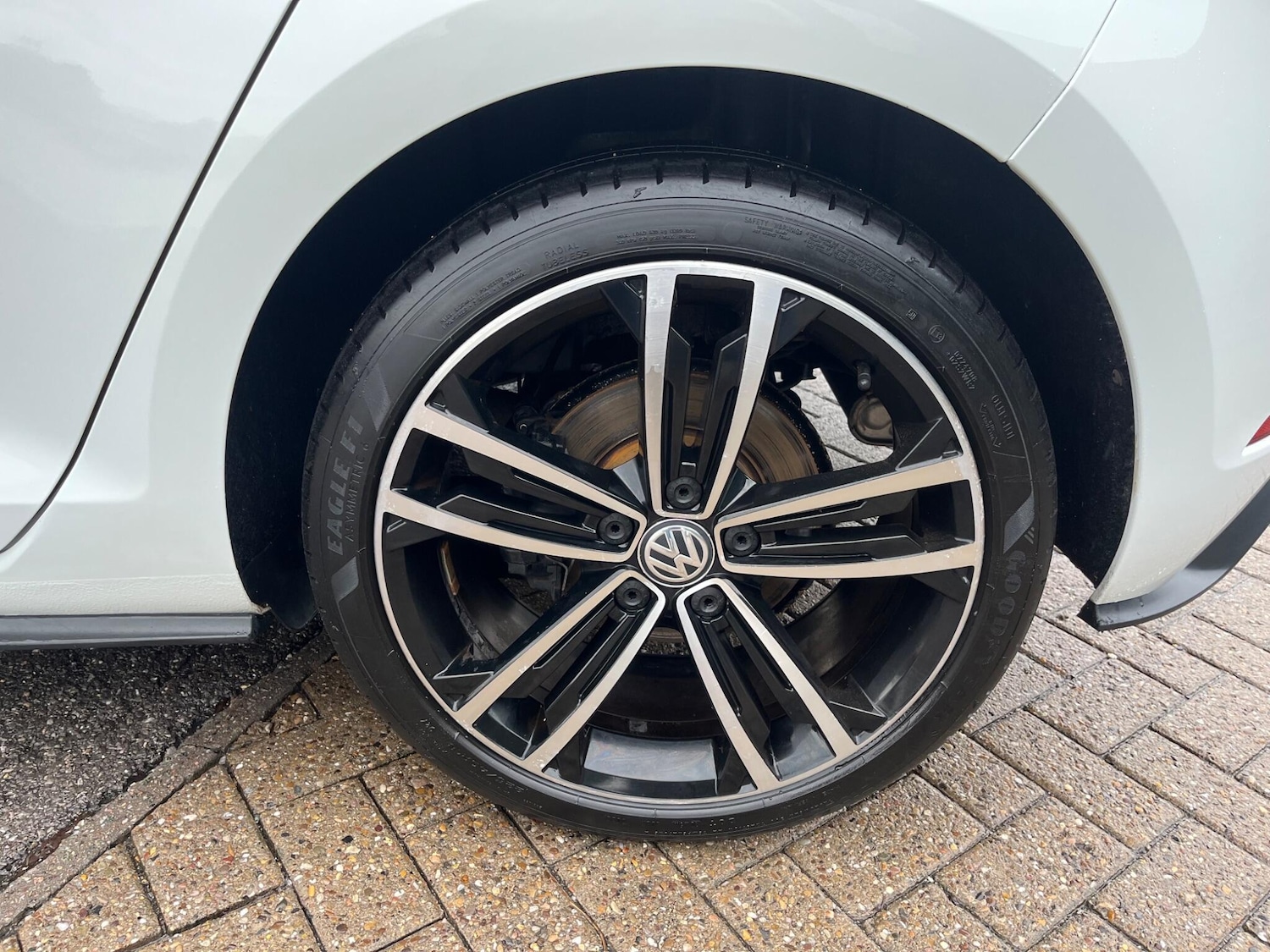 Used Volkswagen Golf 2017 for sale - 76989699: Photo 16