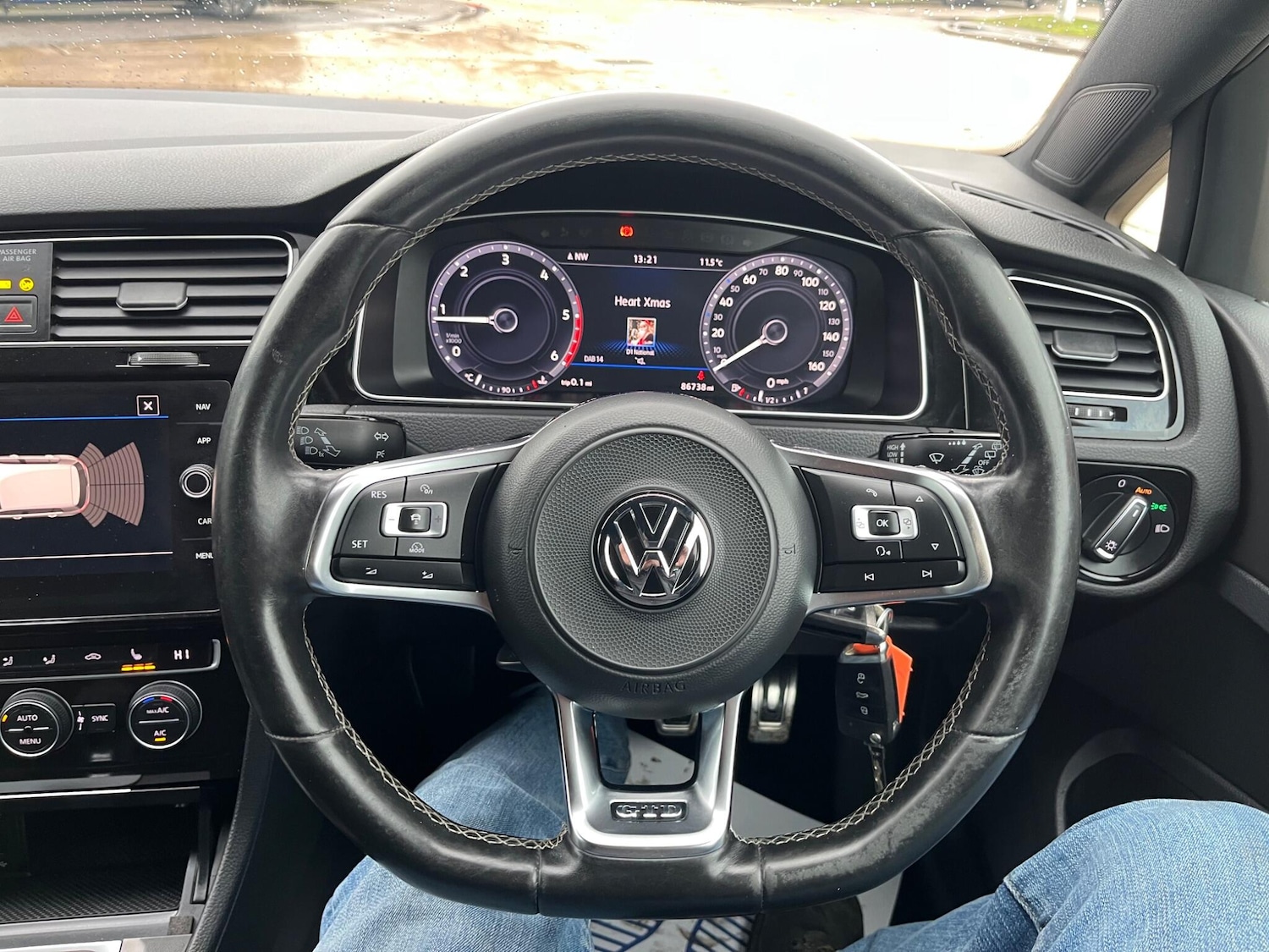 Used Volkswagen Golf 2017 for sale - 76989699: Photo 17