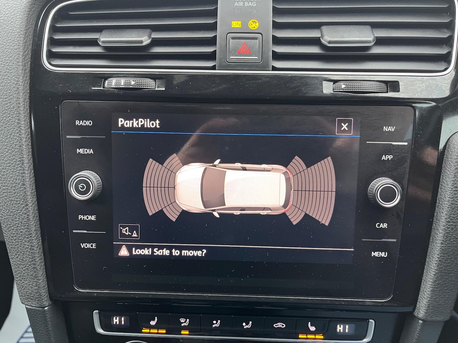 Used Volkswagen Golf 2017 for sale - 76989699: Photo 21