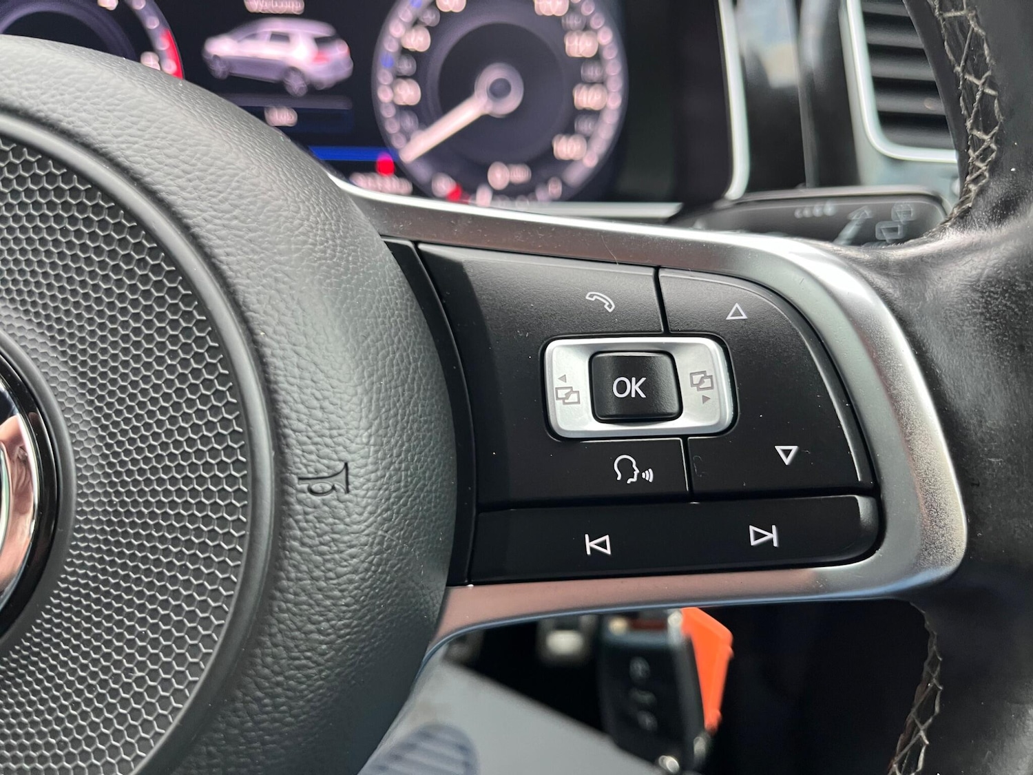 Used Volkswagen Golf 2017 for sale - 76989699: Photo 31