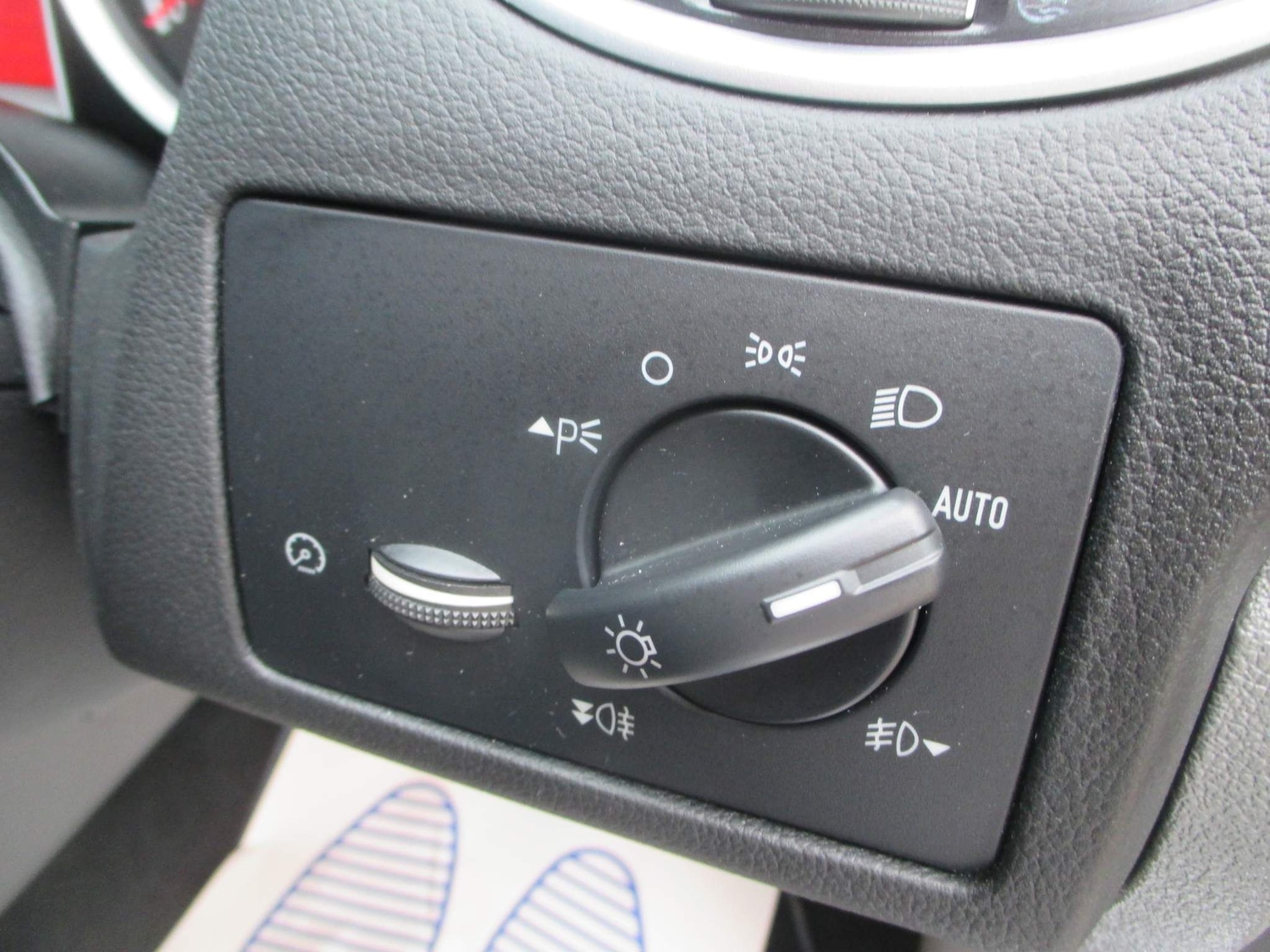 Used Ford Focus 2010 for sale - 77598197: Photo 32