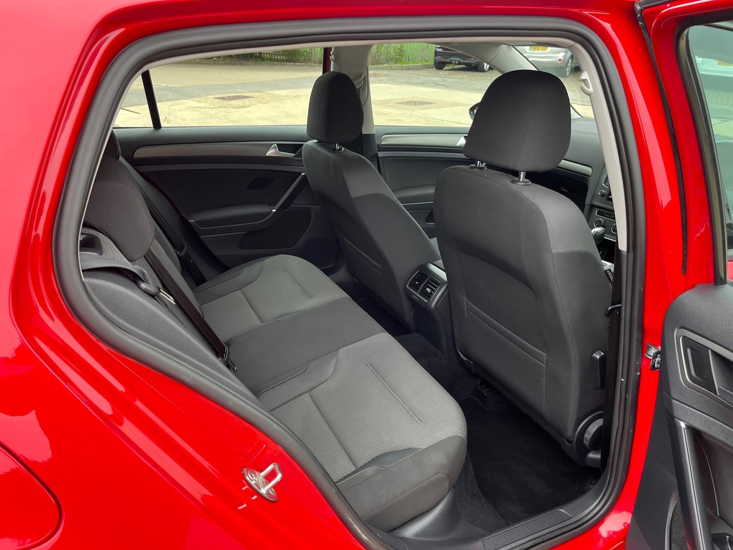 Used Volkswagen Golf 2013 for sale - 76989917: Photo 21