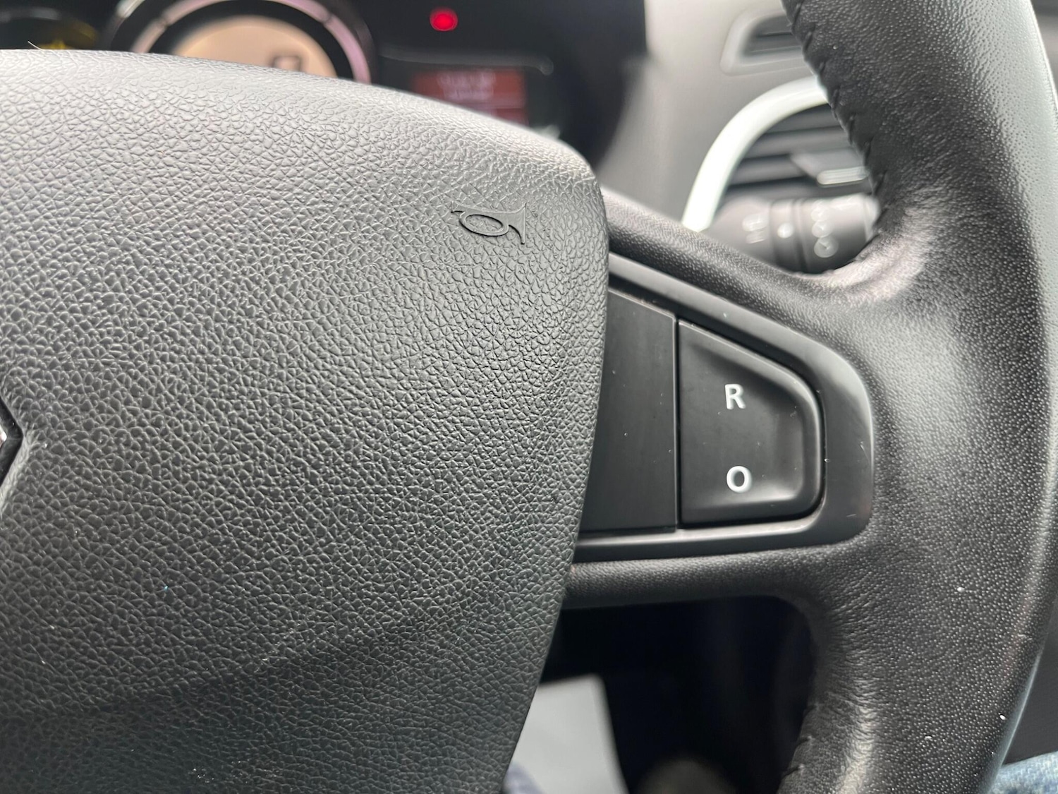 Used Renault Megane 2014 for sale - 77633616: Photo 26