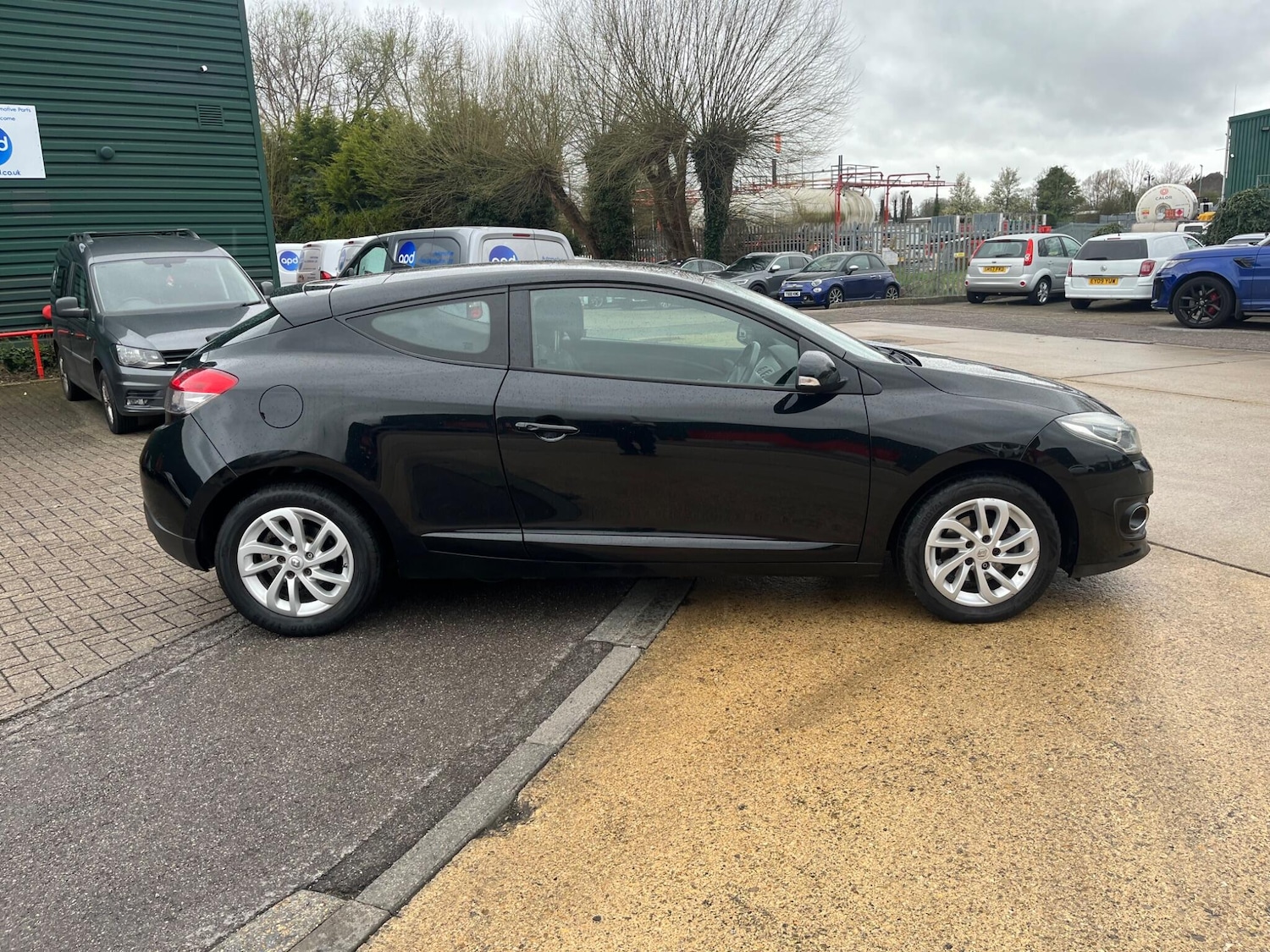 Used Renault Megane 2014 for sale - 77633616: Photo 8