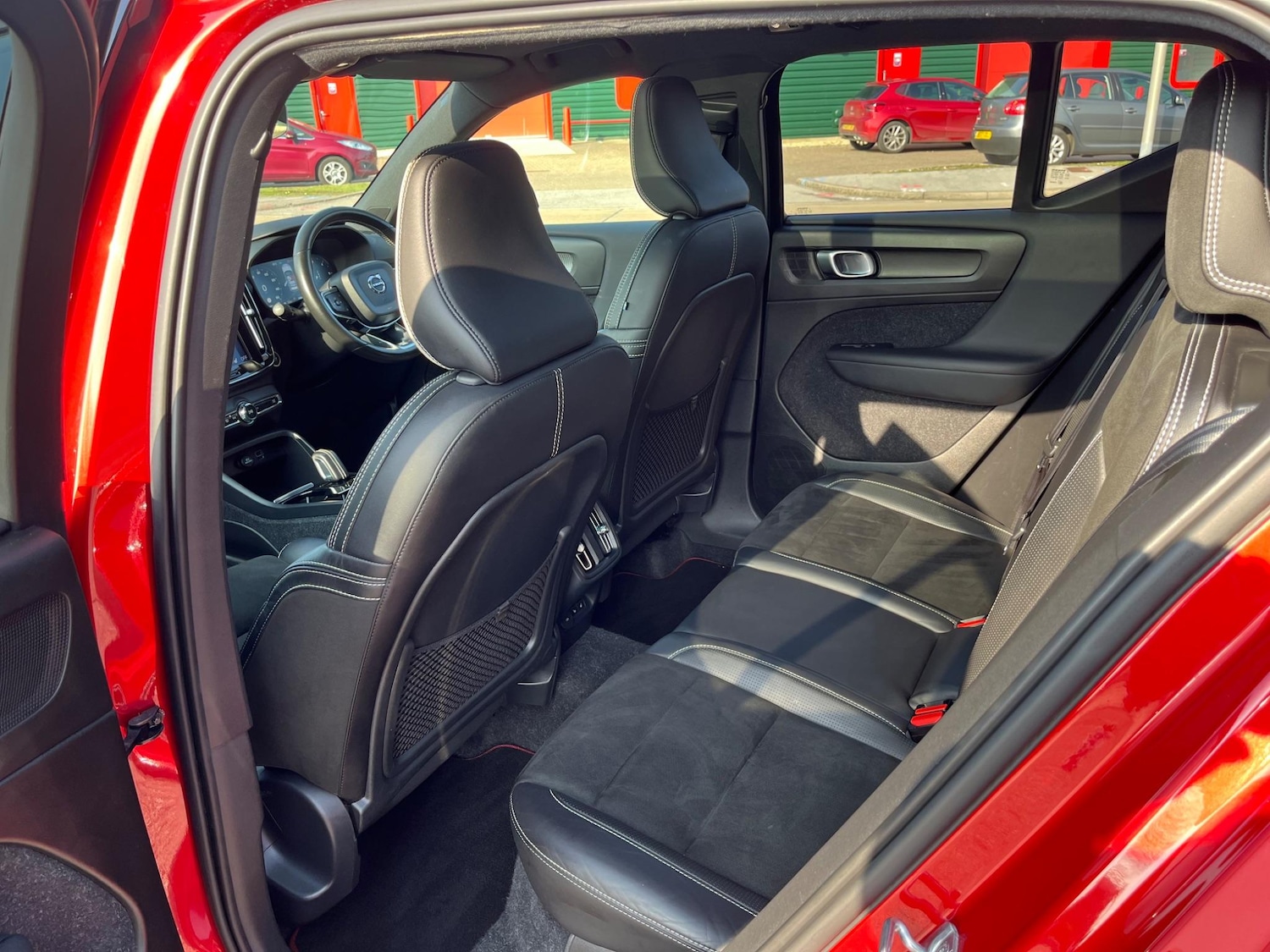 Used Volvo XC40 2018 for sale - 77203787: Photo 26