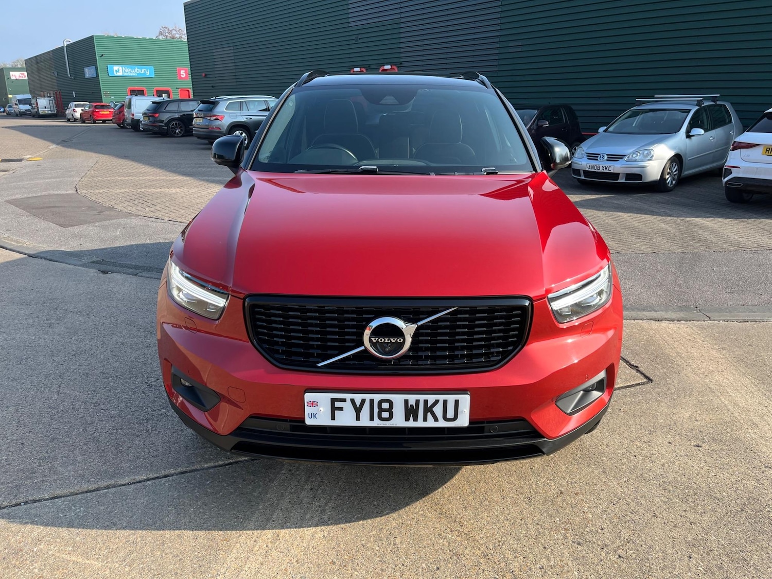 Used Volvo XC40 2018 for sale - 77203787: Photo 3