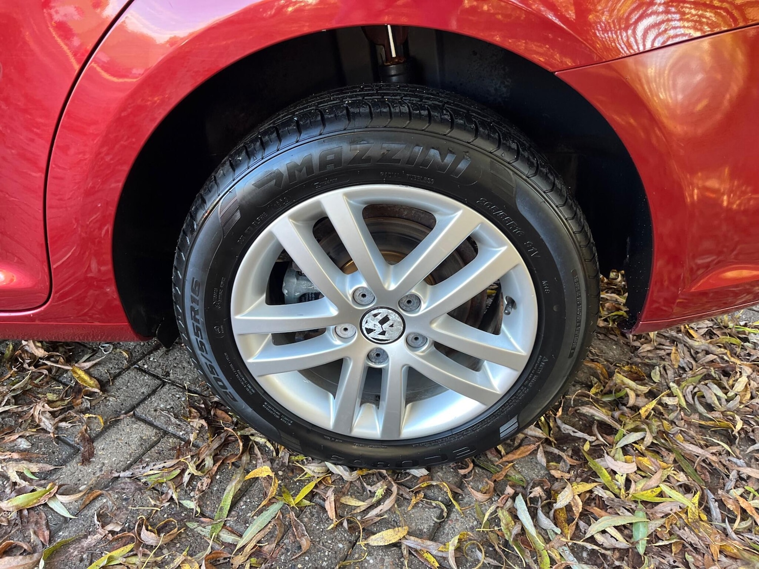 Used Volkswagen Touran 2011 for sale - 76239859: Photo 12