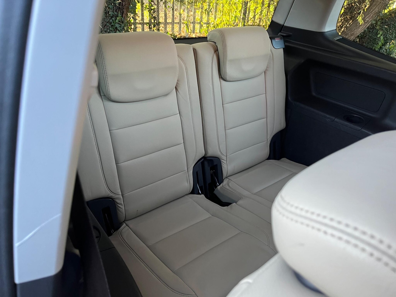 Used Volkswagen Touran 2011 for sale - 76239859: Photo 14