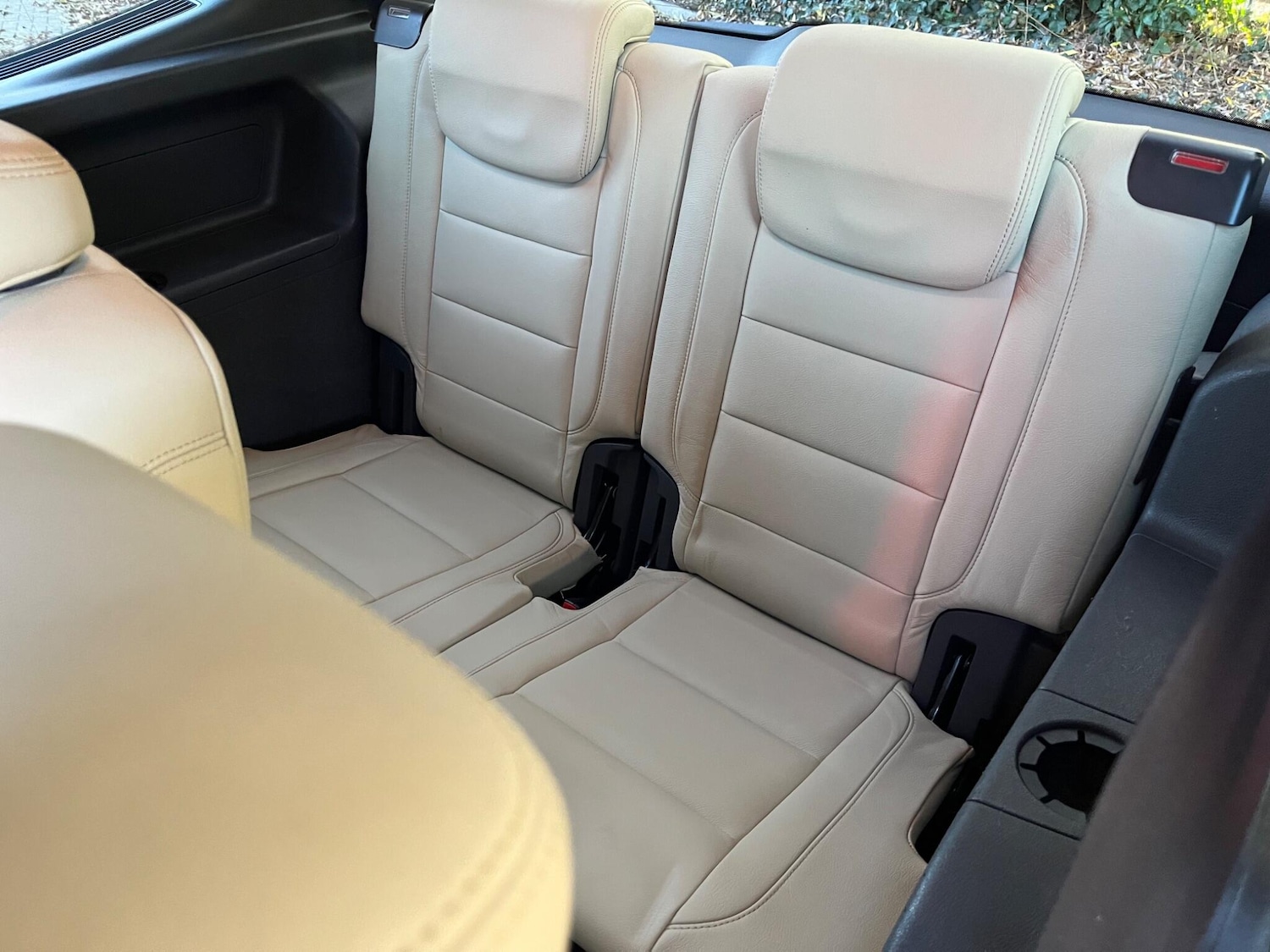 Used Volkswagen Touran 2011 for sale - 76239859: Photo 16