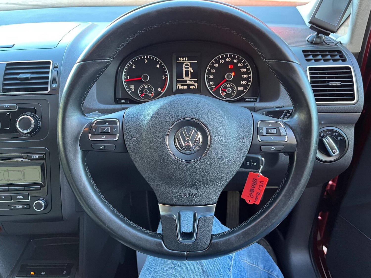 Used Volkswagen Touran 2011 for sale - 76239859: Photo 25