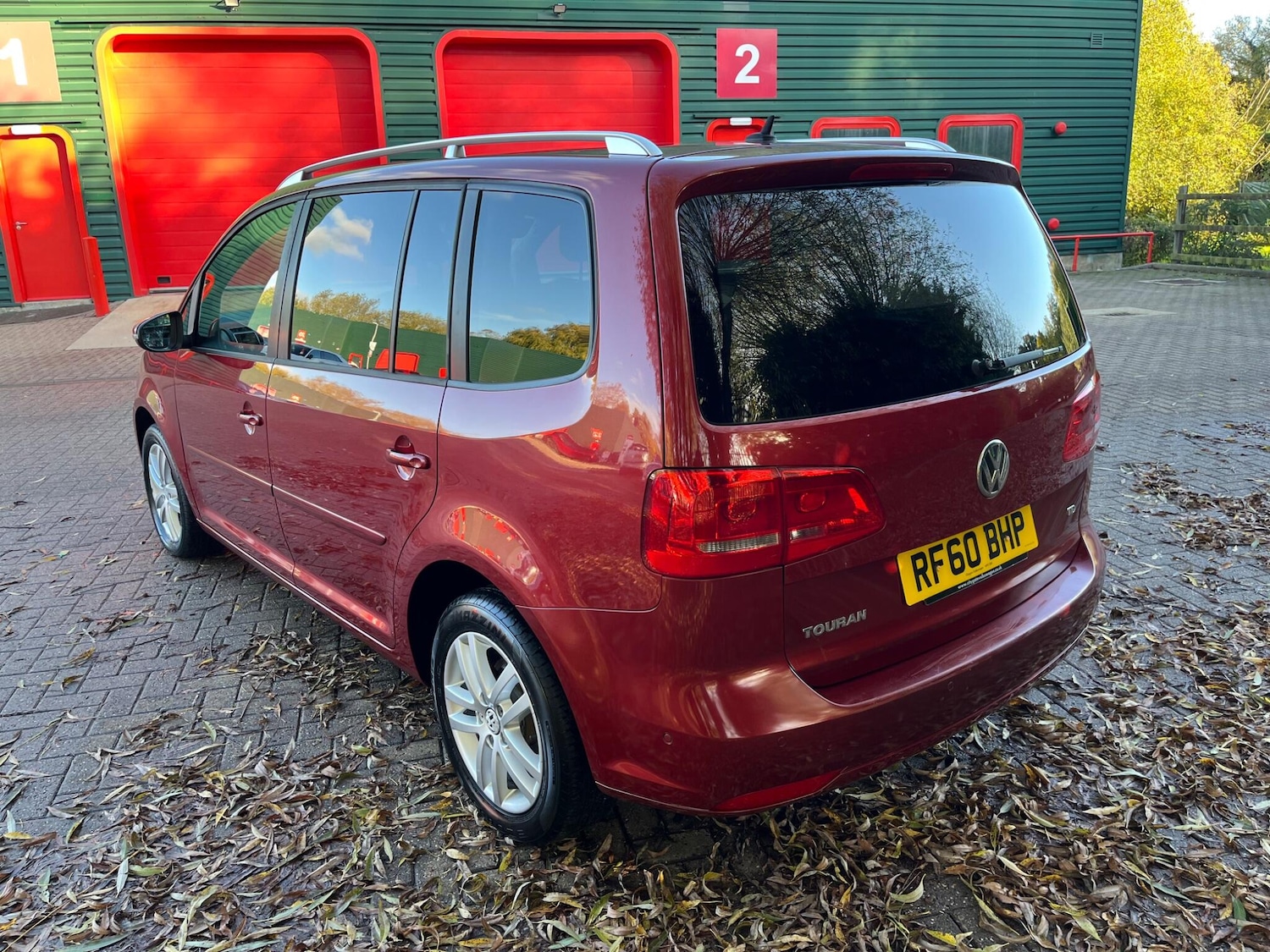 Used Volkswagen Touran 2011 for sale - 76239859: Photo 5