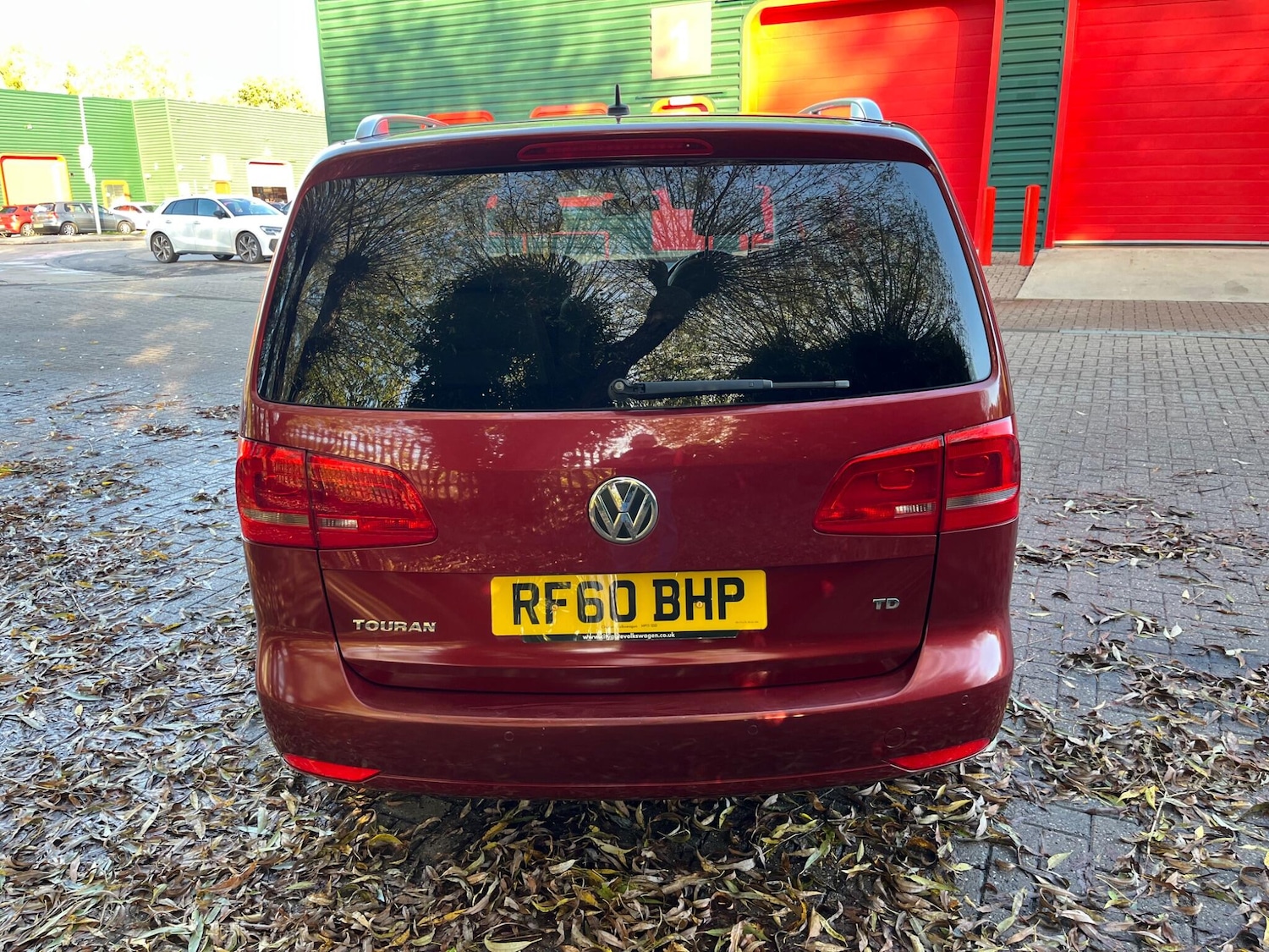 Used Volkswagen Touran 2011 for sale - 76239859: Photo 6