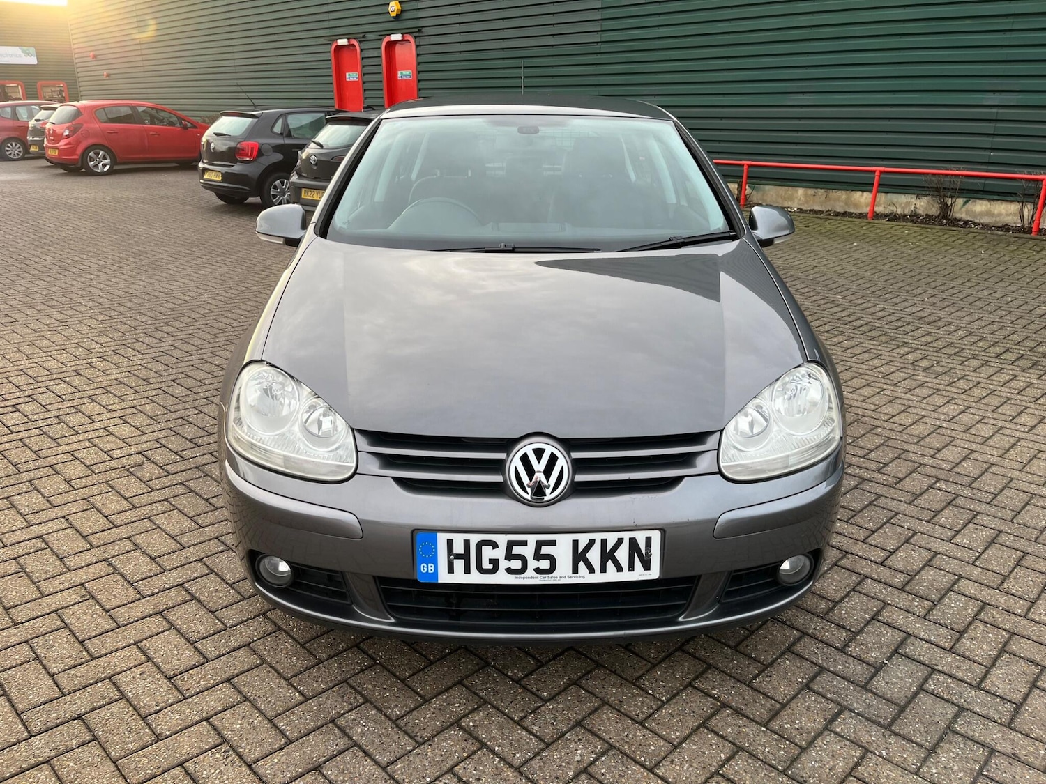 Used Volkswagen Golf 2005 for sale - 77441133: Photo 2