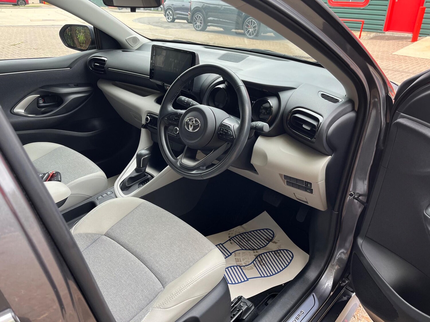 Used Toyota Yaris 2022 for sale - 76060778: Photo 22