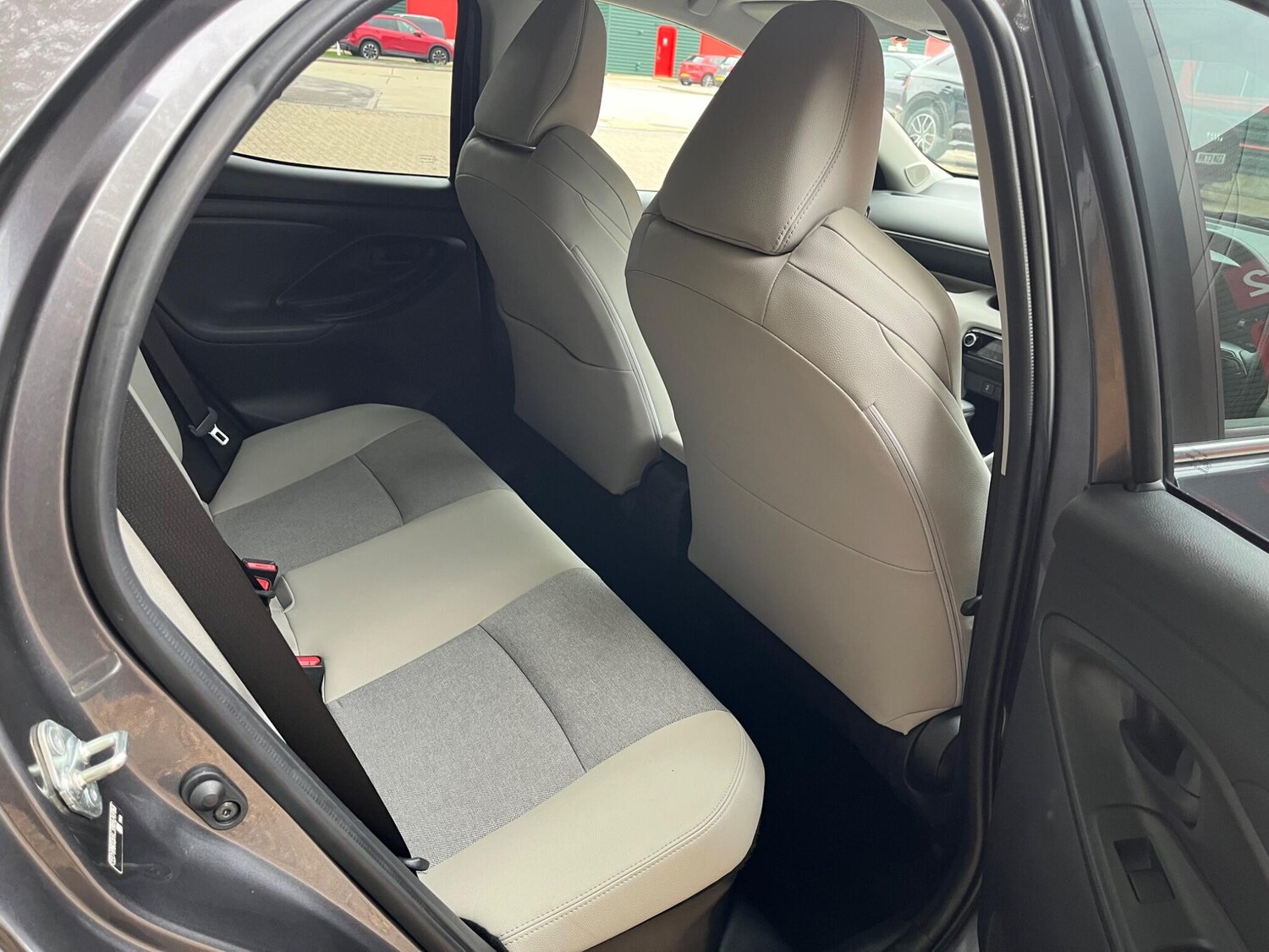 Used Toyota Yaris 2022 for sale - 76060778: Photo 23