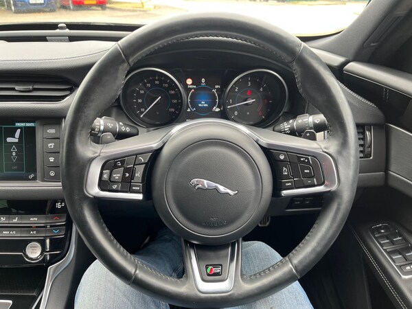 Used Jaguar XF 2016 for sale - 75110251: Photo 34