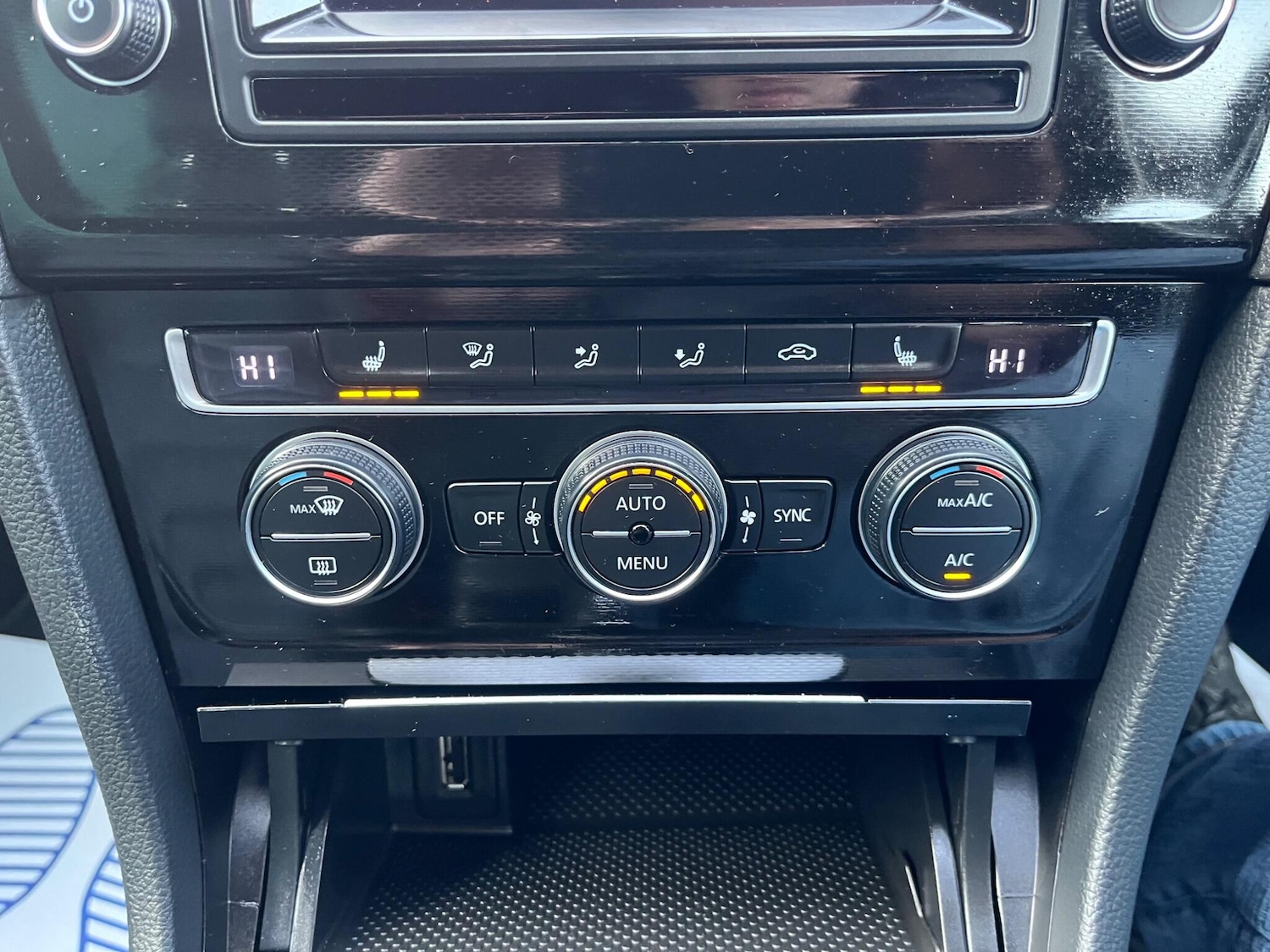 Used Volkswagen Golf 2014 for sale - 77103667: Photo 21