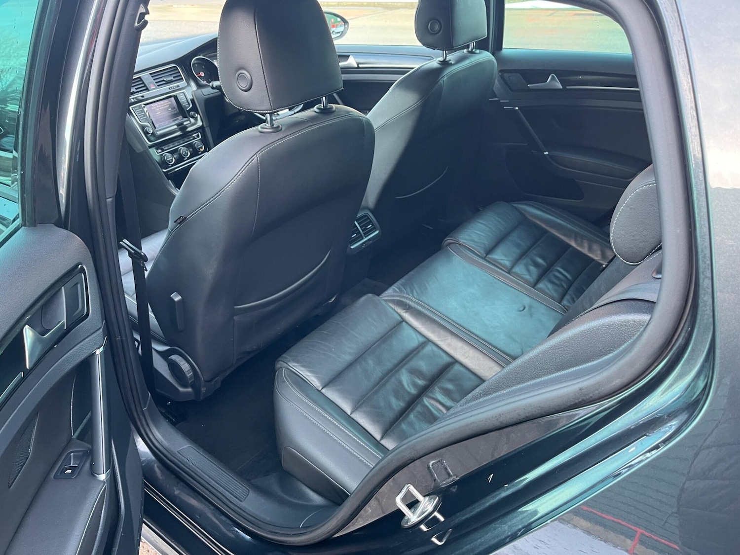 Used Volkswagen Golf 2014 for sale - 77103667: Photo 26