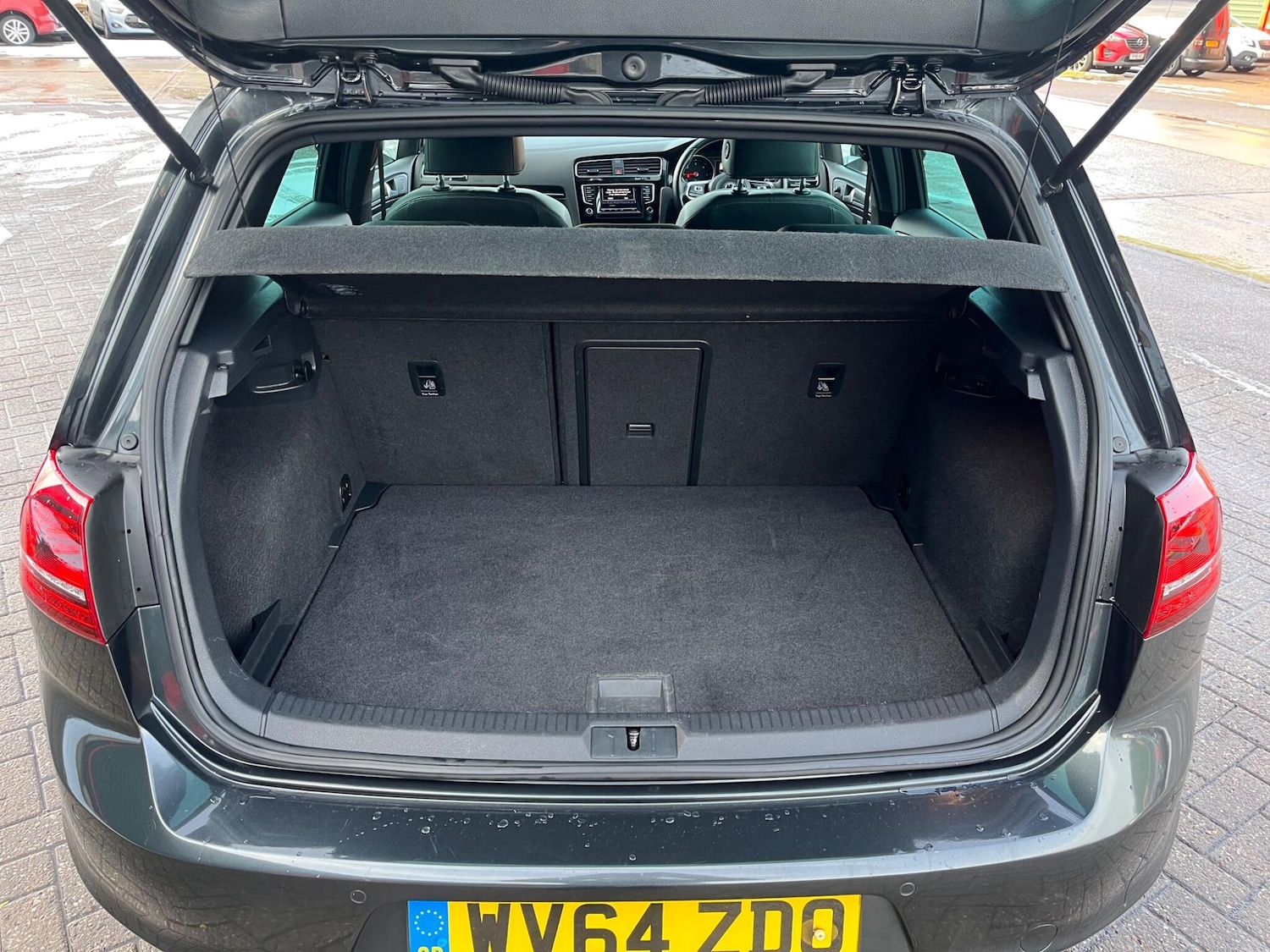 Used Volkswagen Golf 2014 for sale - 77103667: Photo 27