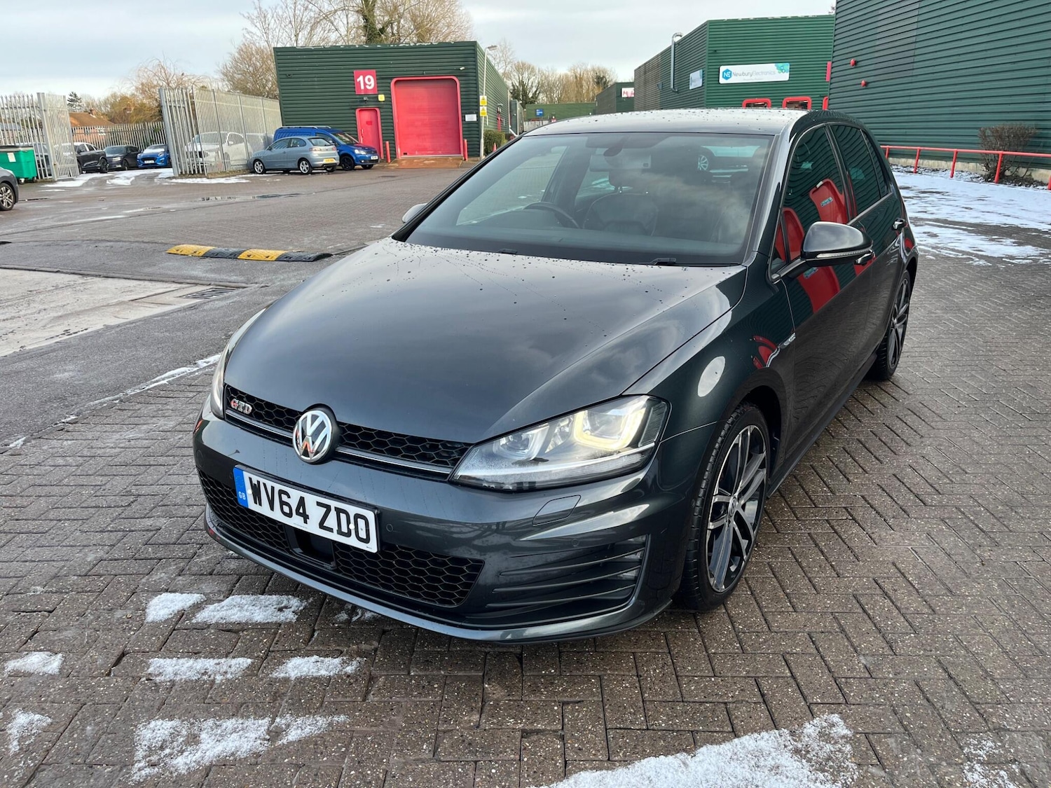 Used Volkswagen Golf 2014 for sale - 77103667: Photo 5