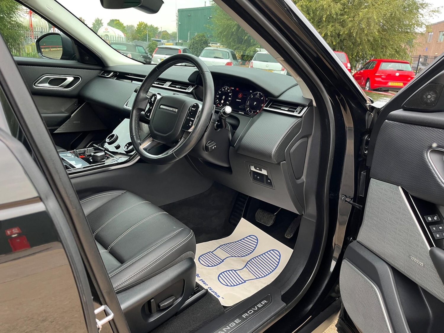 Used Land Rover Range Rover Velar 2018 for sale - 76988904: Photo 24