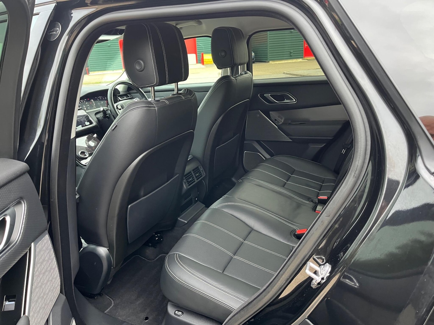 Used Land Rover Range Rover Velar 2018 for sale - 76988904: Photo 27