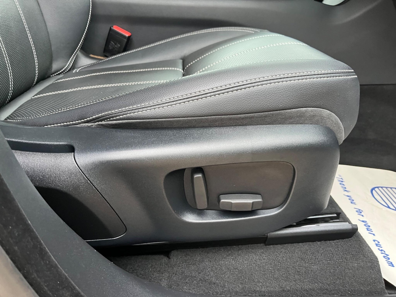 Used Land Rover Range Rover Velar 2018 for sale - 76988904: Photo 37