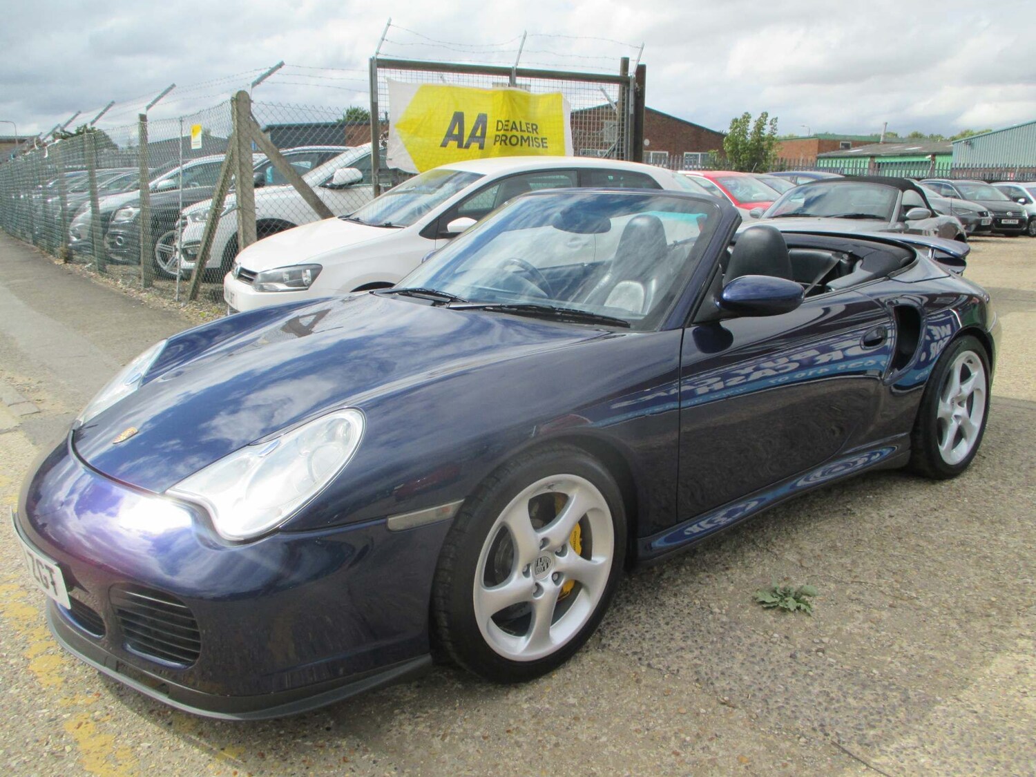Used Porsche 911 for sale - 76200571: Photo 3