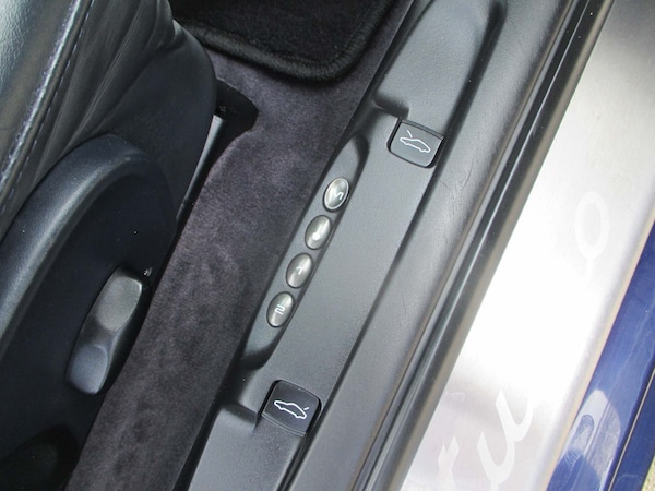 Used Porsche 911 for sale - 76200571: Photo 40