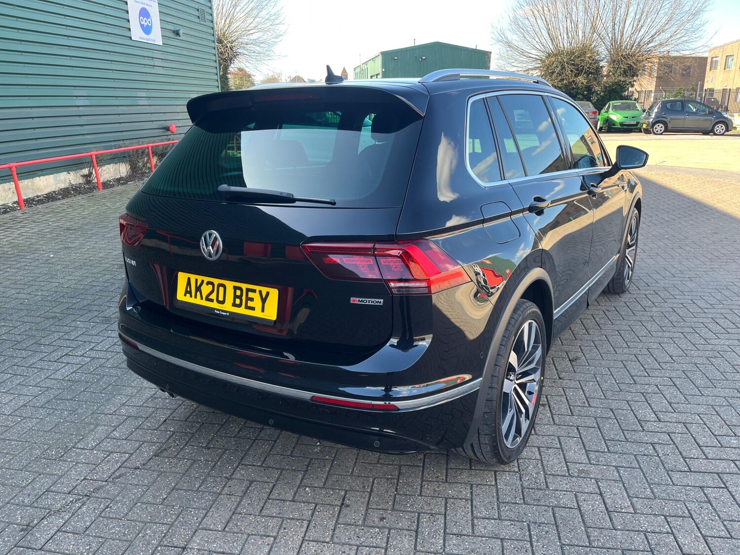 Used Volkswagen Tiguan for sale - 77892446: Photo 10