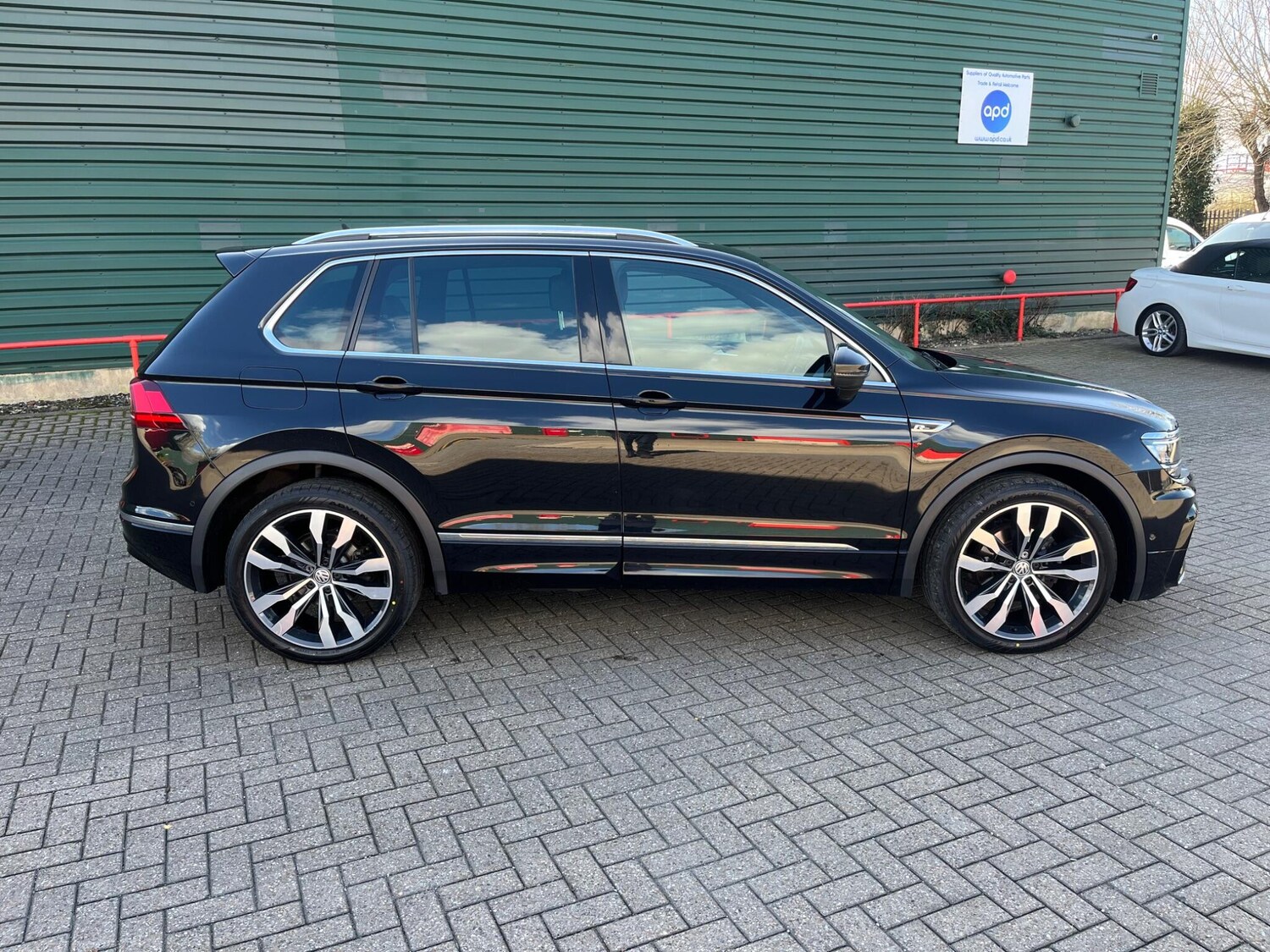 Used Volkswagen Tiguan for sale - 77892446: Photo 11